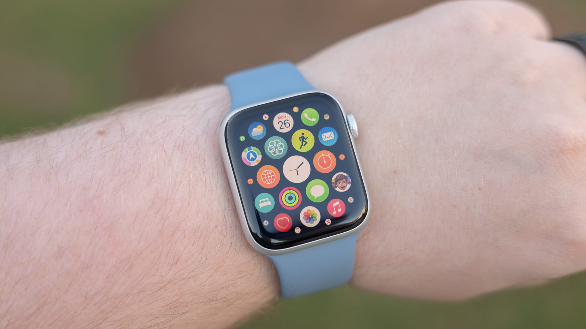Grid app drawer on the Apple Watch SE 2022
